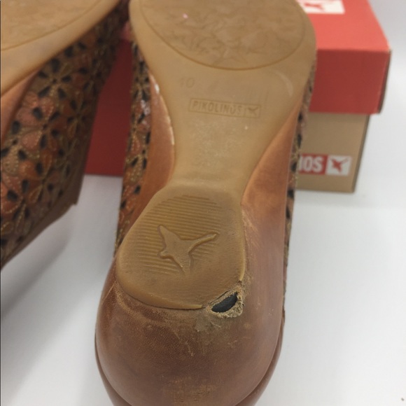 Pikolinos Wedge Leather Shoe - Picture 7 of 7